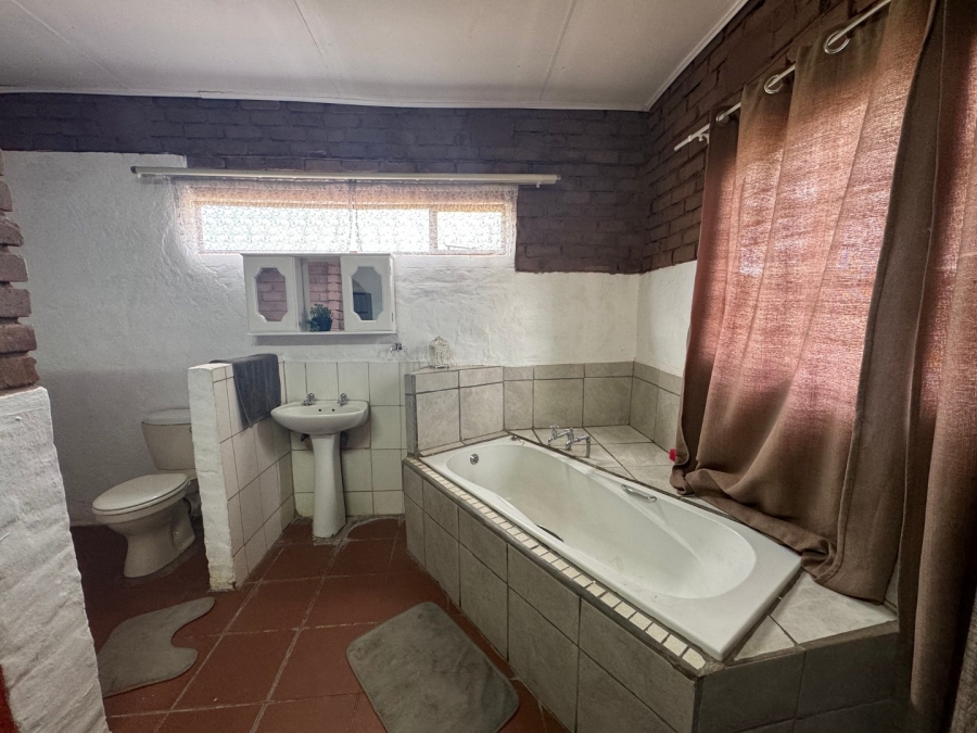 Commercial Property for Sale in Hartbeespoort Rural North West